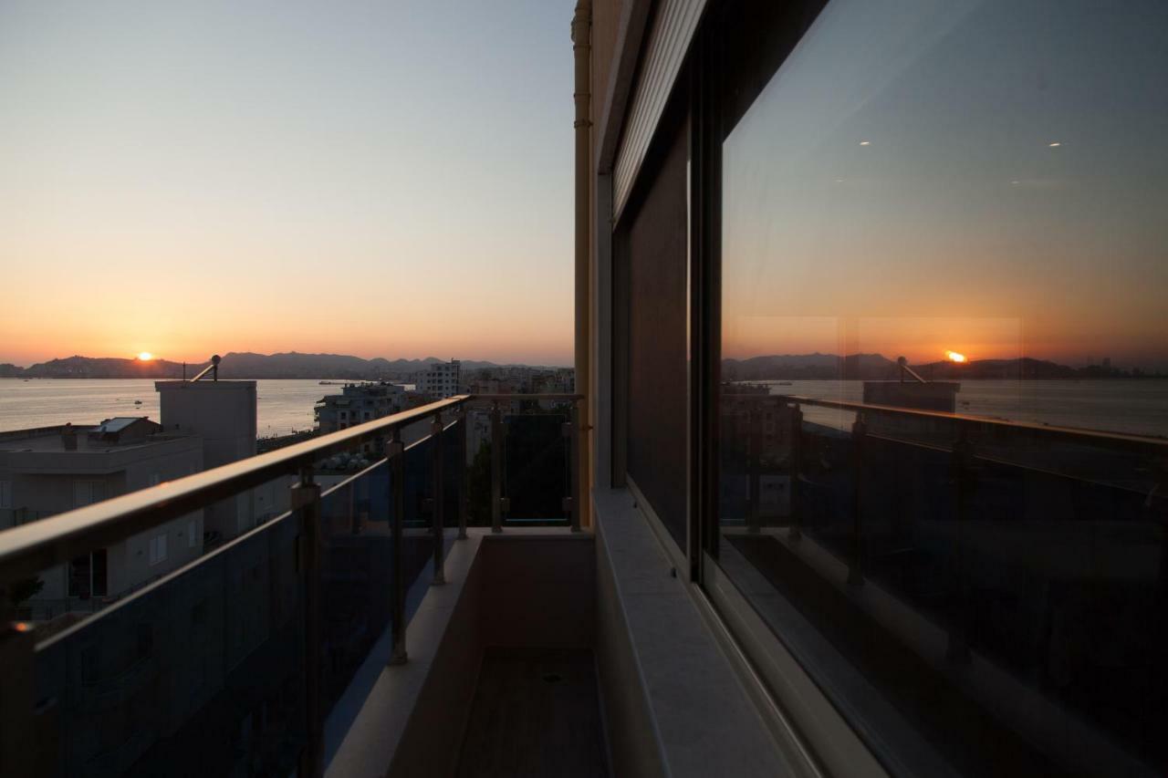 Adriatic Seaview Apartment Durrës Exteriör bild