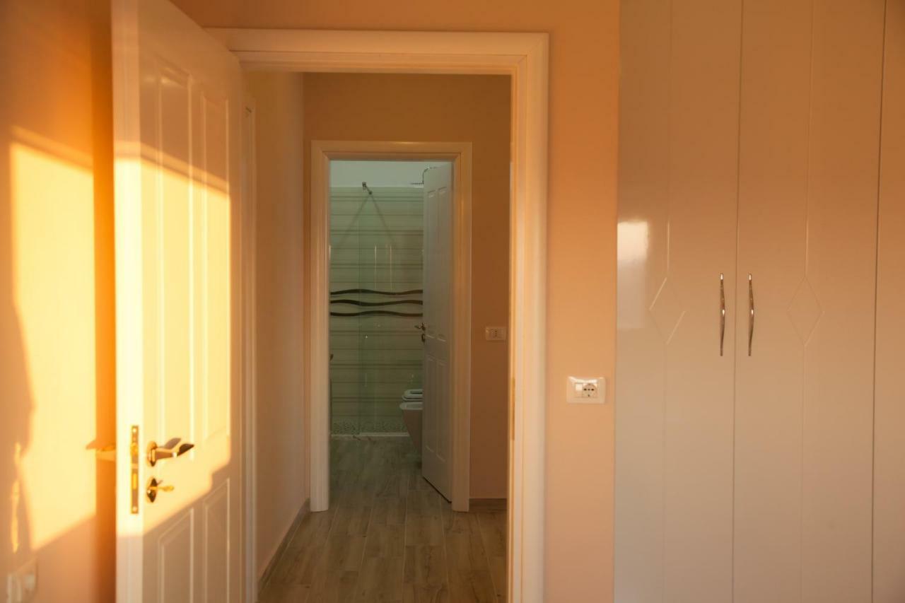 Adriatic Seaview Apartment Durrës Exteriör bild